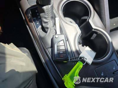 2024 Toyota Camry SE - zdjęcie 5 z 17 - miniatura