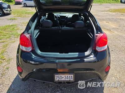 2016 Hyundai Veloster Turbo - zdjęcie 14 z 36 - miniatura