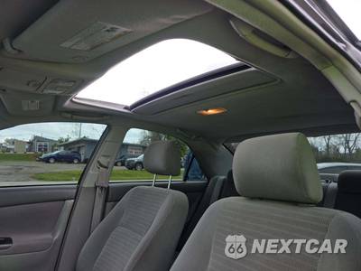 2005 Toyota Camry LE - zdjęcie 8 z 30 - miniatura