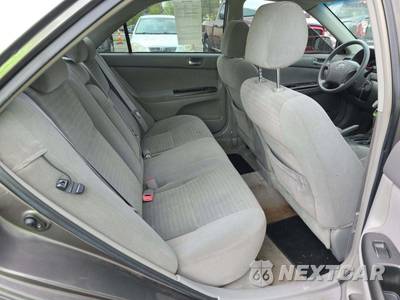 2005 Toyota Camry LE - zdjęcie 13 z 30 - miniatura