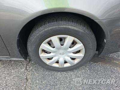 2005 Toyota Camry LE - zdjęcie 30 z 30 - miniatura