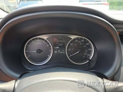 2025 Nissan Kicks Play - zdjęcie 9 z 20 - miniatura
