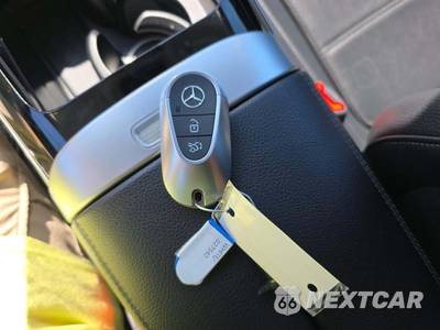 2023 Mercedes-Benz GLC 300 4MATIC - zdjęcie 5 z 19 - miniatura