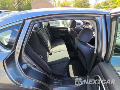 2014 Nissan Altima 2.5 S - zdjęcie 16 z 32 - miniatura