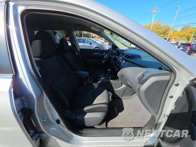 2018 Nissan Rogue SV - zdjęcie 18 z 32 - miniatura