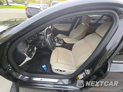 2021 BMW 5 Series Sedan M550i xDrive - zdjęcie 6 z 24 - miniatura