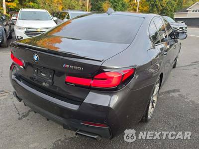 2021 BMW 5 Series Sedan M550i xDrive - zdjęcie 3 z 24 - miniatura