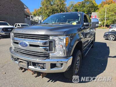 2017 Ford Super Duty F-250 XLT Crew Cab Medium Bed