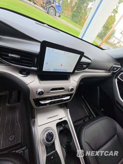 2023 Ford Explorer XLT - zdjęcie 10 z 22 - miniatura