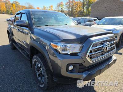 2016 Toyota Tacoma TRD Off-Road Crew Cab Medium Bed - zdjęcie 4 z 23 - miniatura
