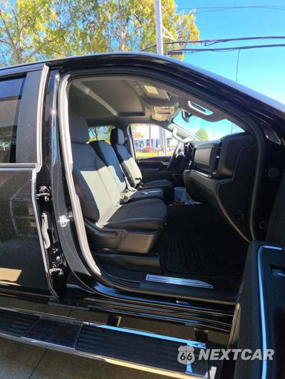 2025 Chevrolet Silverado 3500HD LT Crew Cab Long Bed 1LT DRW - zdjęcie 18 z 21 - miniatura