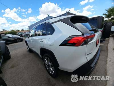 2024 Toyota RAV4 XLE Premium - zdjęcie 2 z 24 - miniatura