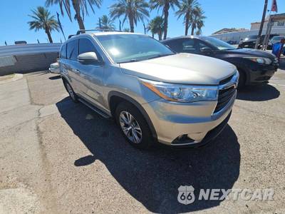 2015 Toyota Highlander LE Plus - zdjęcie 4 z 29 - miniatura