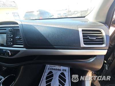 2015 Toyota Highlander LE Plus - zdjęcie 20 z 29 - miniatura