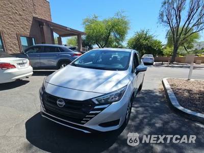 2025 Nissan Versa SV - zdjęcie 1 z 18 - miniatura