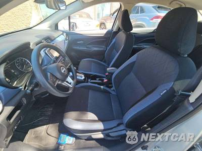 2025 Nissan Versa SV - zdjęcie 3 z 18 - miniatura