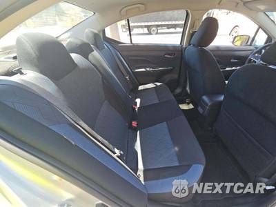 2025 Nissan Versa SV - zdjęcie 13 z 18 - miniatura