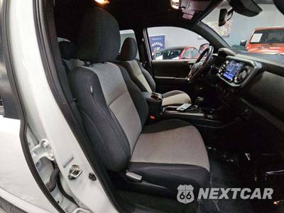 2020 Toyota Tacoma TRD Sport Crew Cab Medium Bed - zdjęcie 18 z 21 - miniatura