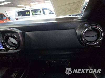 2020 Toyota Tacoma TRD Sport Crew Cab Medium Bed - zdjęcie 19 z 21 - miniatura