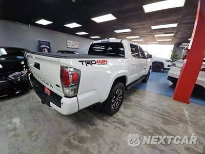 2020 Toyota Tacoma TRD Sport Crew Cab Medium Bed - zdjęcie 3 z 21 - miniatura