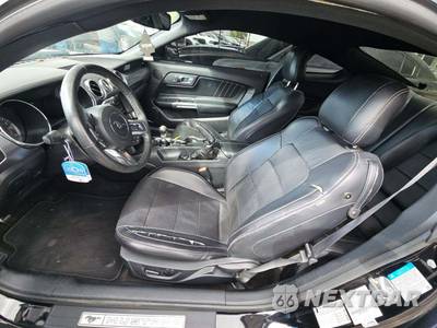 2015 Ford Mustang EcoBoost Premium Coupe - zdjęcie 6 z 27 - miniatura
