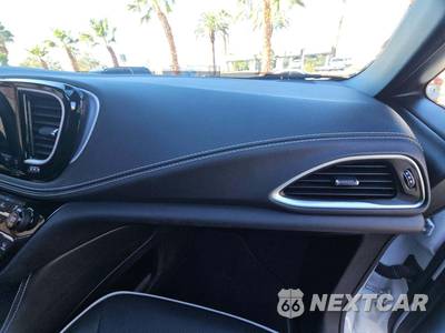 2025 Chrysler Pacifica Limited 121.6" WB - zdjęcie 17 z 22 - miniatura