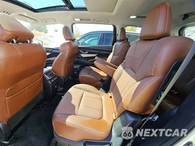 2022 Subaru Ascent Touring 7-Passenger - zdjęcie 13 z 25 - miniatura