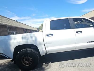 2020 Toyota Tundra SR5 Crew Cab Short Bed - zdjęcie 5 z 30 - miniatura