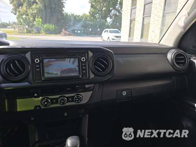 2017 Toyota Tacoma SR Extended Cab Long Bed w/Rear Doors - zdjęcie 10 z 27 - miniatura
