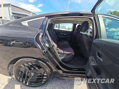 2026 Nissan Sentra SR - zdjęcie 16 z 21 - miniatura