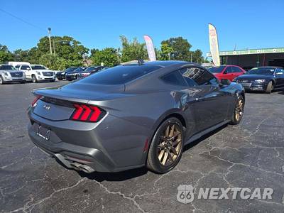 2026 Ford Mustang GT Premium Coupe - zdjęcie 3 z 20 - miniatura