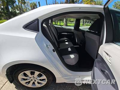 2026 Toyota Corolla LE Sedan - zdjęcie 15 z 20 - miniatura