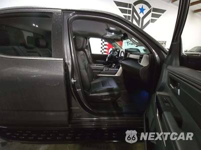 2024 Toyota Tundra Hybrid Limited Crew Cab Short Bed - zdjęcie 18 z 20 - miniatura