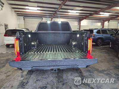 2024 Toyota Tundra Hybrid Limited Crew Cab Short Bed - zdjęcie 14 z 20 - miniatura