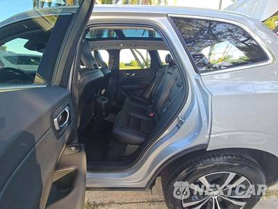 2023 Volvo XC60 Recharge Plug-In Hybrid T8 Core Bright Theme - zdjęcie 13 z 22 - miniatura