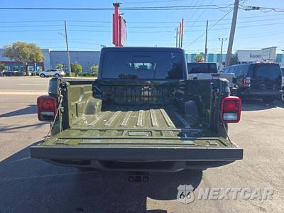 2022 Jeep Gladiator Willys Crew Cab Medium Bed - zdjęcie 14 z 29 - miniatura