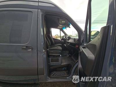 2019 Mercedes-Benz Sprinter 2500 Cargo Van High Roof 170.0" WB - zdjęcie 17 z 30 - miniatura