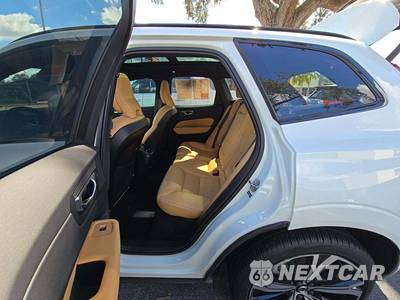 2025 Volvo XC60 B5 Ultra - zdjęcie 13 z 20 - miniatura