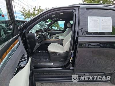 2025 Cadillac Escalade Sport Platinum 1SH - zdjęcie 6 z 21 - miniatura