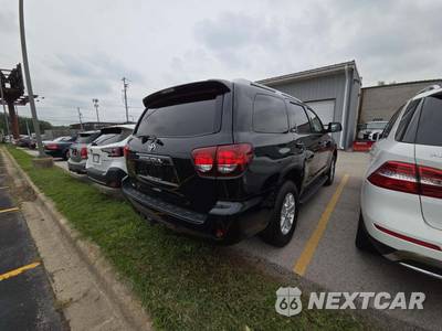 2018 Toyota Sequoia SR5 - zdjęcie 3 z 25 - miniatura