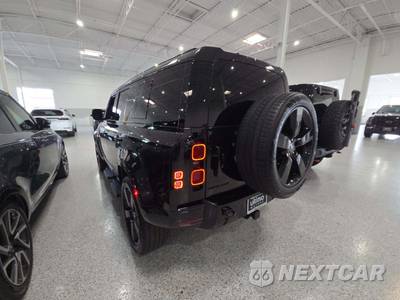2025 Land Rover Defender 110 X-Dynamic SE - zdjęcie 2 z 20 - miniatura