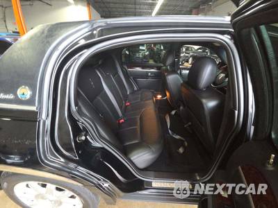 2010 Lincoln Town Car Signature Limited - zdjęcie 16 z 22 - miniatura