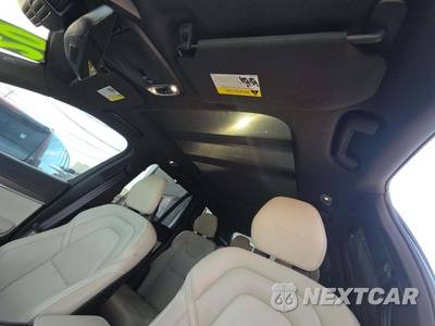 2020 Volvo XC90 T6 R-Design 7-Passenger - zdjęcie 11 z 24 - miniatura