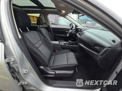 2025 Nissan Rogue SV - zdjęcie 18 z 25 - miniatura