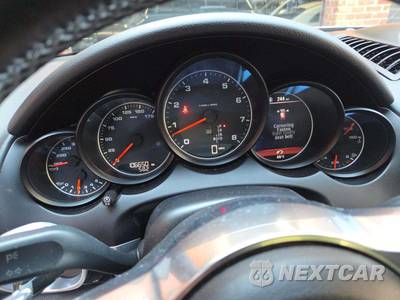 2016 Porsche Cayenne - zdjęcie 9 z 23 - miniatura