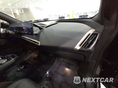2025 BMW iX xDrive50 - zdjęcie 19 z 20 - miniatura