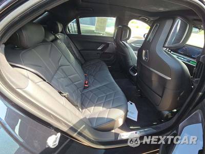 2026 BMW 7 Series 760i xDrive - zdjęcie 16 z 20 - miniatura