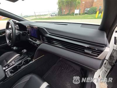 2025 Toyota Camry SE - zdjęcie 19 z 23 - miniatura
