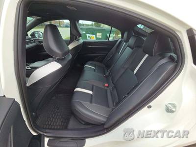 2025 Toyota Camry SE - zdjęcie 13 z 23 - miniatura