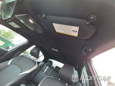 2025 Toyota Camry SE - zdjęcie 11 z 23 - miniatura